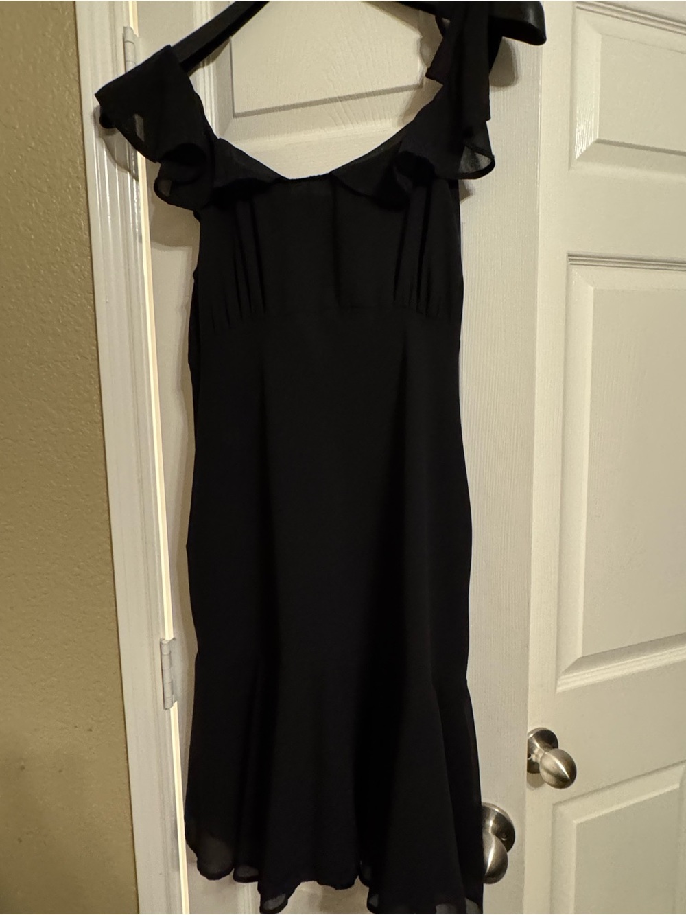 Lucky Brand Black Ruffle-Shoulder Midi Dress
